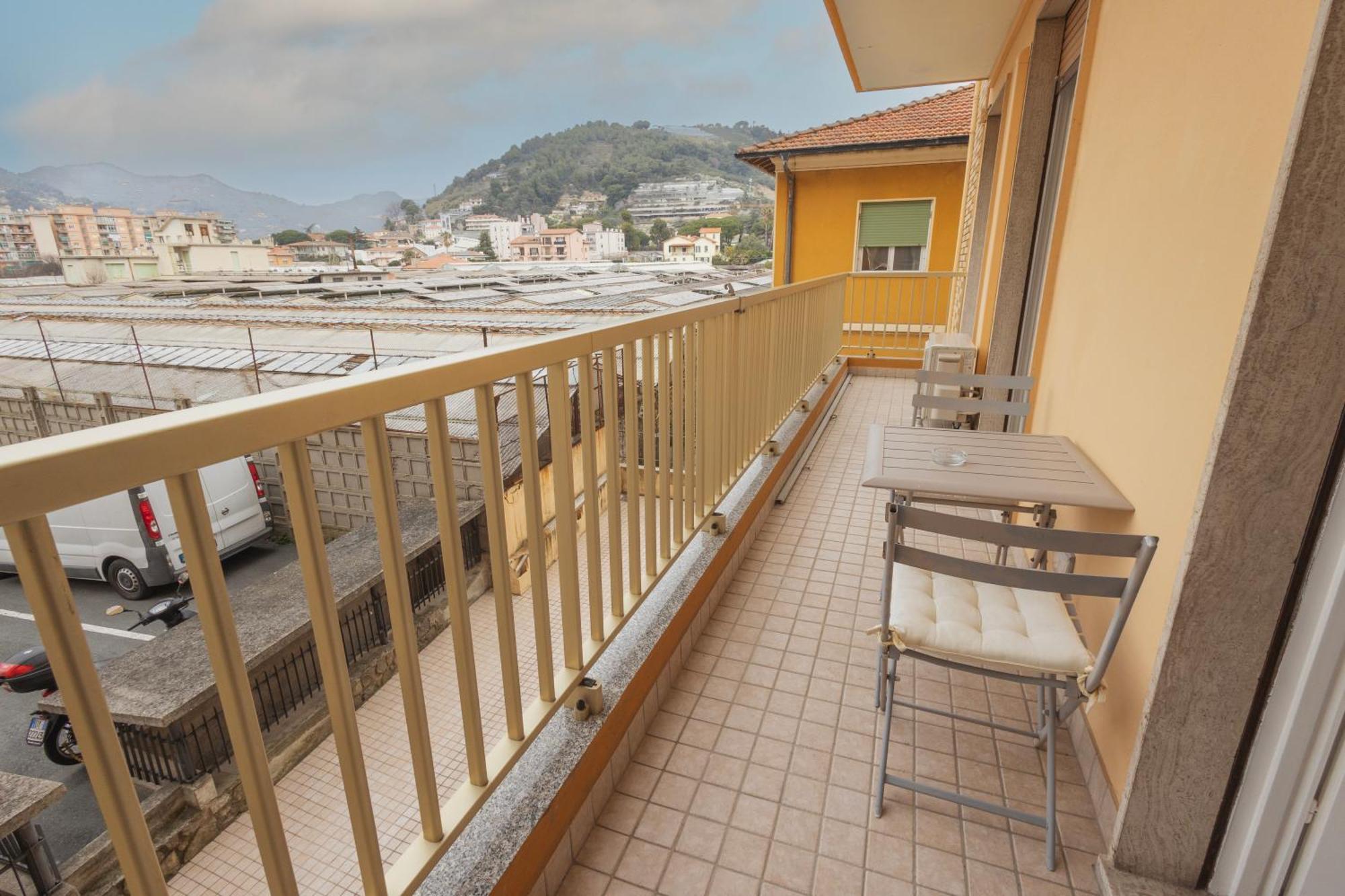 Apartamento La Casa Della Posta Vallecrosia Exterior foto