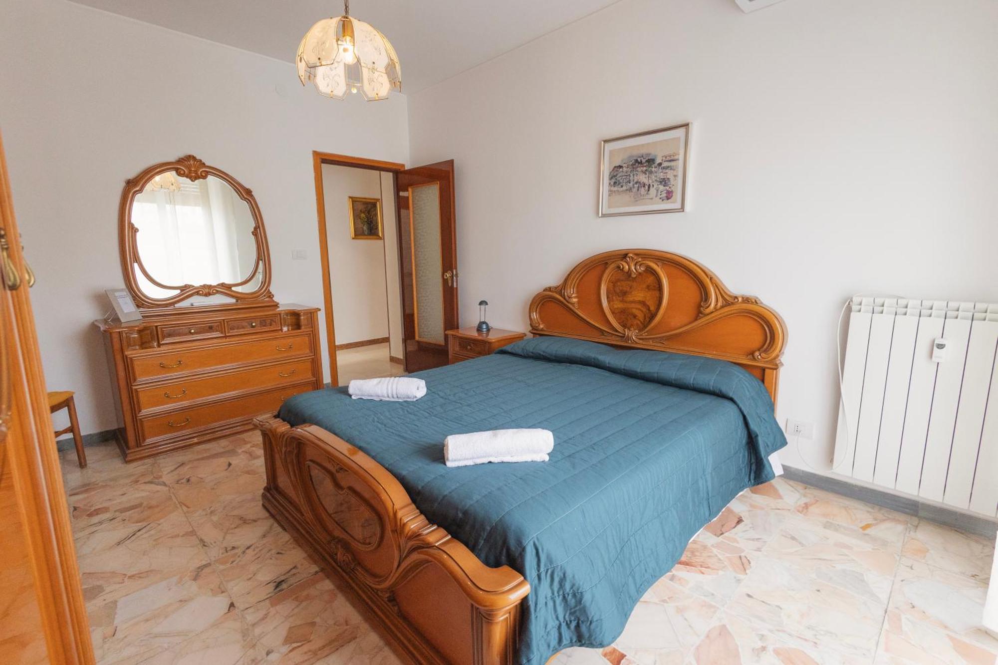 Apartamento La Casa Della Posta Vallecrosia Exterior foto